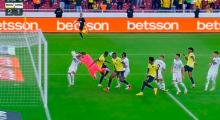 (VIDEO) Castrilli consideró que hubo claro penal para Uruguay en el final del juego ante Ecuador